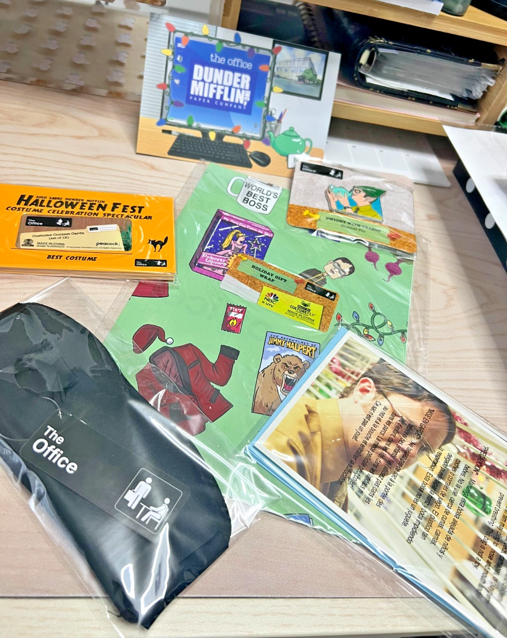 NWT The Office Lot Memorabilia Dunder Mifflin Memorabilia 5 Items Dwight Shrute